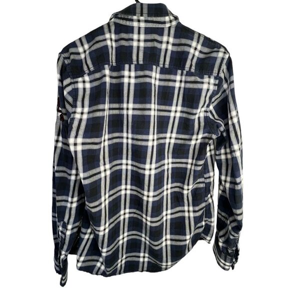 American Rag Plaid Button Up Long Sleeve Shirt With Sewn On Patches - Picture 6 of 6